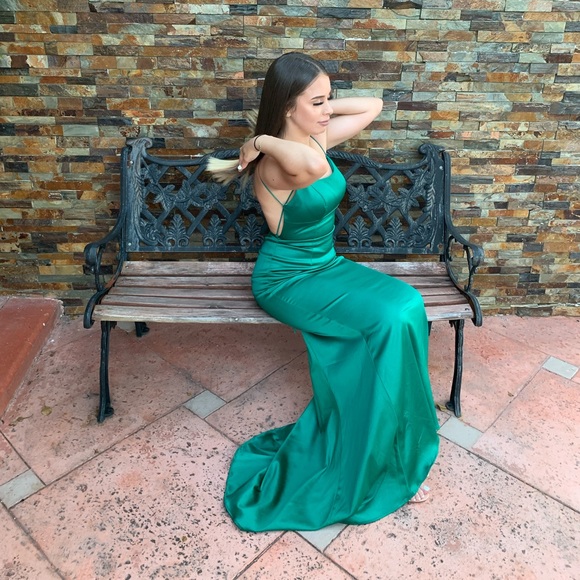 promgirl green dress